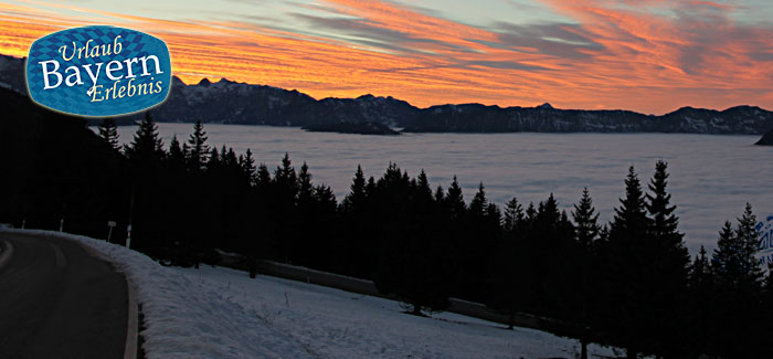 Auto Winter Natur in Bayern